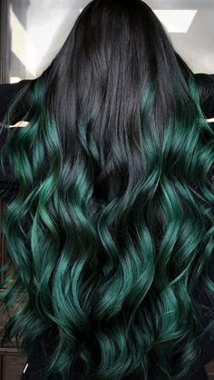 Green And Black Hair, Dark Green Hair, Multi Colored Hair, Dyed Hair Inspiration, Hair Color Blue, Hair Dye Colors, Dye My Hair