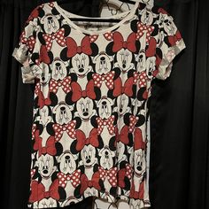 Xl Minnie Mouse Tee Short Sleeve Nwt Never Worn. Cute For The Disney Parks Red Minnie Mouse Short Sleeve Top, Minnie Mouse Graphic Tee Short Sleeve Top, Fun Red Minnie Mouse Top, Red Short Sleeve Top With Minnie Mouse, Crew Neck Cotton Top With Minnie Mouse Design, Minnie Mouse Crew Neck Top, Black Minnie Mouse Crew Neck Top, Fun Mickey Mouse T-shirt, Black Casual Minnie Mouse Top