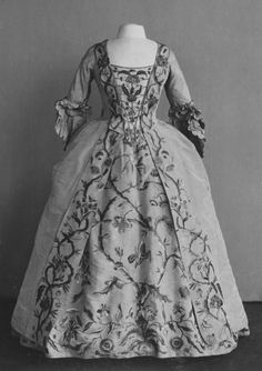 18th Century Stomacher, 1700s Dresses