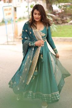 Shop for Gopi Vaid Green Tussar Embroidered Anarkali Set for Women Online at Aza Fashions Green Anarkali Suits, Hebah Patel, Gopi Vaid, Red Anarkali, Green Anarkali, Body Hot, Silk Anarkali, Embroidered Anarkali, Anarkali Suit