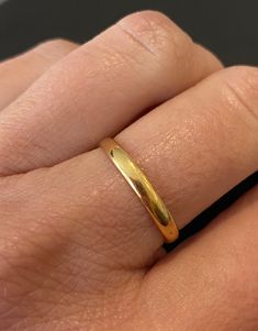 Vintage 22K Gold Band Size 5 3/4 - Etsy South Korea Minimalist 14k Stamped Gold Bands, Classic Gold Band Ring, Classic 22k Gold Rings For Anniversary, Classic 22k Gold Ring, Classic 22k Yellow Gold Rings, Gold Anniversary Band With Smooth Bezel, Gold Dainty Bands For Anniversary, Anniversary Gold Band With Smooth Bezel, Heirloom Gold Hallmarked Bands