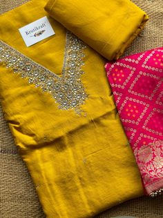 Mirror Work Blouse Design, Mirror Work Blouse, Chanderi Suits, Designer Salwar, Boutique Dress Designs, Hand Embroidery Design Patterns, Boutique Dress