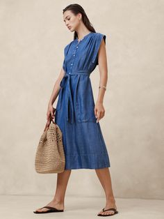 Chambray Midi Shift Shirtdress | Banana Republic Factory Cool Mom Style, Black Boots Tall, Fall Dress, Chambray Dress, Denim Shirt Dress, Prairie Dress, Banana Republic Factory, Thanksgiving Outfit, Band Collar