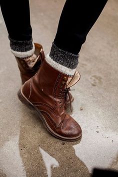 socks and boots <3 Boots And Socks, Hipster Grunge, Brogue Shoes, Combat Boot, Shoes Brown, Boots Brown