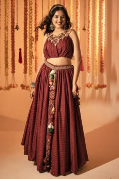 Lehenga Designs Latest, Garba Outfit, Navratri Lehenga, Function Dresses