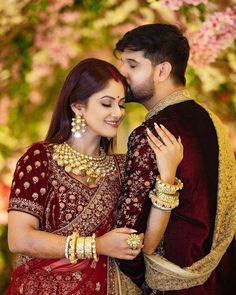 Bengali Reception Couple Poses, Copel Photos, Bengali Reception Couple Shoot, Pelli Photos, Marrige Pose, Bengali Reception Bridal Look, Bengali Bride Reception Look, Trina Saha, Reception Photoshoot