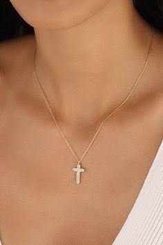 925 Sterling Silver Small Cross Necklace Color : Rose / Gold / Rhodium Weight : 2.1 gr Length: 40+ 5 cm Diameter: 15 mm Product Code: N1171ZAVRS All of our products are sent with a gift box. If you have questions, you can contact us by message. Small Cross Necklace, Tiny Cross Necklace, Silver Cross Necklace, Tiny Cross, Necklace Cross, Gold Cross Necklace, Small Crosses, Special Jewelry, Solid Gold Jewelry