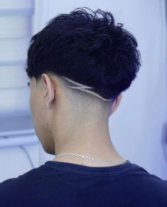 Low Fade Curly Hair, Taper Fade Short Hair, Fade Haircut Designs, Haircut Designs For Men, Fade Haircut Curly Hair, Low Taper Fade Haircut, Mid Fade Haircut, Low Taper Fade, Low Taper