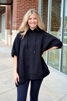 Black oversize poncho hoodie Sizes S/M and M/L Fabric: 80% cotton, 20% polyester Poncho Hoodie, M And M, How To Feel Beautiful, Athleisure, Jumpsuit Romper, Jumpsuit, Rompers, Top Outfits, Fabric