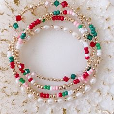 Christmas Bead Bracelet Seed Bead Stretch Jewelry. Xmas Gift for Her. - Etsy Xmas Gifts For Her, Christmas Bead, Beads Bracelet Design, Homemade Jewelry, Diy Crafts Jewelry, Creative Jewelry