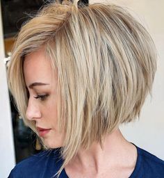 38%20Stylish%20Ways%20to%20Wear%20a%20Stacked%20Bob%20with%20Layers Stacked Bob With Layers, Short Bob With Layers, Stacked Angled Bob, Angled Bob With Layers, Bob With Layers, Stacked Haircut, Inverted Bob Short, Bob Ideas, Stacked Haircuts