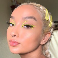 Neon Makeup, Eye Makeup Designs, Colorful Eye Makeup, Creative Makeup Looks