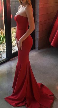 Red Formal Prom Dresses, Ball Gown Vintage, Wedding Gowns Ideas, Color Wedding Dresses, Tight Red Dress, Prom Dress Ball Gown, Vintage Prom Dress, Formal Prom Dresses Long, Gown Red