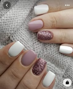 Short Nail Shellac Ideas Simple, Nails With Tape Design, Beautiful Dip Nails, Nail Art Calligraphy Pen, January Nails Ideas Simple Sparkle, Gel Nails Patterns, Short Gel Nail Designs Summer Simple, Square Oval Nails Short Designs, Neutral Pretty Nails