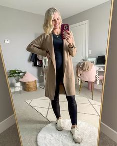 What I wore this week! Top- small || leggings- small || coatigan- small Mini Uggs, Cozy Winter Outfit, Thrifty Fashion, Mom Outfit, Casual Outfits For Moms, Cozy Winter Outfits, Capsule Outfits, Women's Casual Style