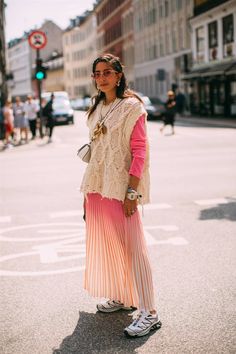 Copenhagen Street Style, Fashion Trend Forecast, Copenhagen Style, Copenhagen Fashion Week, Mode Casual, Spring Street Style, Cool Street Fashion