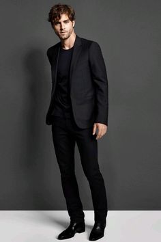 Black Outfit Men, Black Suit Men, Mens Fashion Smart, Foto Tips, Neue Outfits, Black Suit, Mens Fashion Suits, All Black Outfit, Nina Dobrev