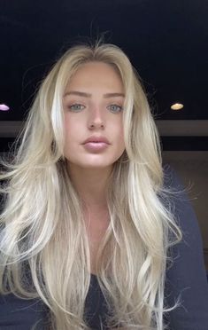 White Women Haircuts, Summer Cocktail Hairstyles, Long Layered Hair With Face Frame, Medium Length Blonde Hair Blowout, Crazy Volume Hair, Face Framing Layers Long Hair Blonde, Brightest Blonde Hair, Blonde Front Layers, Chest Length Straight Hair