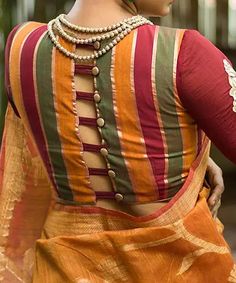 Latest Saree Blouse, Blouse Back Neck, Blouse Designs High Neck, Cotton Saree Blouse Designs, Cotton Blouse Design, Cotton Saree Blouse, Sari Design, Backless Blouse Designs