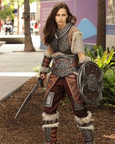 Skyrim Cosplay Female, Lydia Skyrim, Skyrim Costume, Lydia Cosplay, Skyrim Cosplay, Viking Cosplay, Viking Character, Viking Warriors, Medieval Cosplay