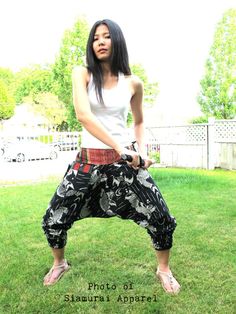 Large Koi Fish Samurai Ninja Pants Unisex NK9L Ninja Harem Pants, Japanese Ninja Outfit, Samurai Pant Apron, Samurai Jeans, Dragon Sweatpants, Ninja Pants, Karate Martial Arts, Japanese Prints, Koi Fish