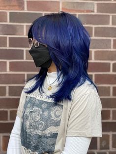 Dark Roots Blue Hair, Shadow Root Blue Hair, Blue Shaggy Hair, Black Roots Blue Hair, Blue Hair Wolf Cut, Blue Hair Pale Skin, Blue Layered Hair, Blue Wolfcut, Blue Underdye Hair