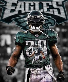 the philadelphia eagles football player in uniform