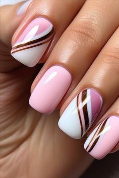 Solar Pink And White Nails, Pink And White Nails, Elegant Touch Nails, Versatile Sneakers, Nails Yellow, Nail Vinyls, Stylish Nails Designs, Simple Gel Nails