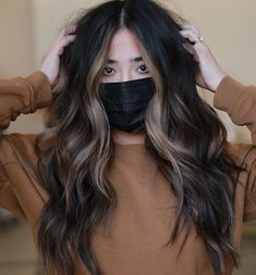 Subtle Dark and Blonde Money Piece Hair Money Piece Hair, Hair Asian, Warm Brown Hair, Trend Ideas, Black Hair Balayage, Burgundy Background, 2023 Hair, Hair Adviser