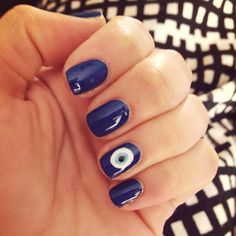 Blue Nails With Evil Eye Design, Short Gel Nail Designs Evil Eye, Short Nail Evil Eye, Spiritual Nails Designs Short, Third Eye Nail Design, Evil Eye Pedicure, Evil Eye Gel Nails, Cute Shorts Nails, Hamsa Nails