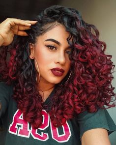 Highlights Curly Hair, Red Curly Hair, Colored Curly Hair, Beautiful Curly Hair, Pretty Hair Color, Burgundy Hair, Hair Routine