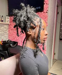 Invisible Locs Updo, Invisible Locs Ponytail, Purple Invisible Locs, Dyed Locs Inspiration, Pink And Black Locs Black Women, Colored Locs Black Women Purple, Black And Purple Locs Black Women, Locs Updo, Invisible Locs