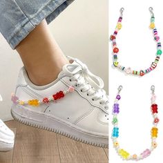 Beads On Shoes, Decorating Sneakers, Beaded Shoe Charm, Sneaker Decor, Shoes Beads, Shoe Charms Diy, Sneaker Charms, Shoe Chains, Shoe Bracelet