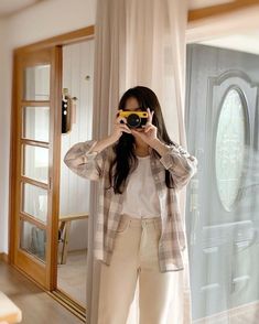 Korean Style Outfit, Ootd Korean Style, Casual Outfits Fashion, Cloth Ideas, Minimalist Outfits, Korean Outfit Street Styles, Casual College Outfits, Korean Casual Outfits, Casual Day Outfits