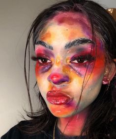 Make Up Looks Unique, Paint Splatter Makeup, Heat Map Makeup, Oil Painting Makeup, Preshower Makeup Ideas, Preshower Makeup, Pre Shower Makeup, Aesthetic Face Paint, Artistic Makeup Creative