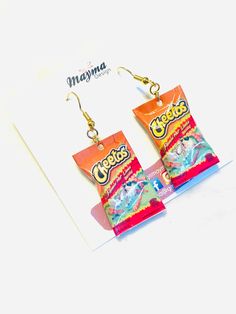 Miniature bag of Cheetos chips earrings. For measurement click on the pictures. Due the different devices settings colors may defer slightly. Cheetos Chips, Bag Of Cheetos, Earrings Clip, Kansas City Mo, Metal Hooks, Cute Earrings, Clip On, Kansas City, Clip On Earrings