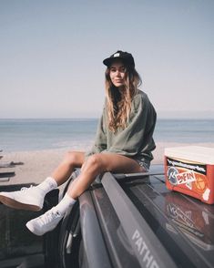 Surf Girl Style Outfits, Surf Girl Hair, Joanna Gaines Style Clothes, Surf Girl Aesthetic, Surf Table, Harry Styles Clothes