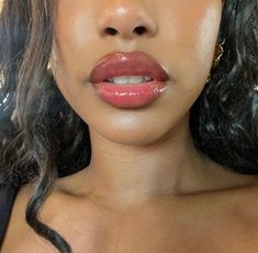 Pretty Looks, Parfum Chanel, Cool Makeup Looks, Spring Rain, Cute Makeup Looks, Makeup Obsession, Looks Black, Beautiful Lips, 가을 패션