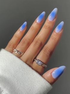 Blue Nails Summer, Aura Azul, Blue And White Nails, Blue Gel Nails, Simple Spring Nails, Green Nail Designs, Nagel Tips, Blue Gel, Smink Inspiration