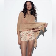 Nwt Zara Ecru Knit Crochet Shorts Blog Fav Size S Color Beige Cream Brand New With Tags Blog Fav - Out Of Stocks Zara Ecru Knit/Crochet High Waisted Shorts With Side Hidden In -Seam Zipper Size S Shorts De Zara Agotados Virales En Crochet Nuevos Con Etiqueta Talla S The Object In Question Is New With Tags And It Is In Good Condition And I Tried To Take As Many Photos As Possible To Give The Most Truthful Version Of The Object But Even With A Camera It Is Impossible To Capture Every Little Detail Beige Stretch Crochet Top, Beige Crochet Stretch Top, Beige Stretch Crochet Top For Vacation, Beige Stretch Crochet Top For The Beach, Beige Stretch Crochet Lace Top, Beige Summer Crochet Knit Top, Beige Knit Crochet Top For Summer, Beige Knit Crochet Summer Top, Beige Crochet Knit Summer Top