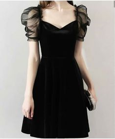 Homecoming Party, Sleeves Designs For Dresses, Black Party Dresses, Elegante Casual, Bubble Sleeve, Designs For Dresses, Classy Dress