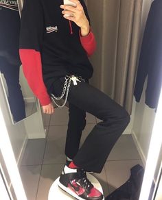 Gucci Chain, Red Trousers, Grunge Tumblr, E Boy, Male Fashion, Grunge Fashion, New Releases, Grunge Outfits, Look Cool