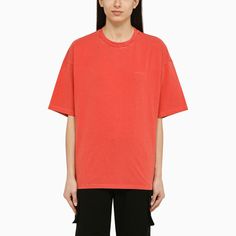 Red cotton Halfboy crew-neck T-shirt featuring short sleeves, chest lettering and straight hem. Red Slides, White Crew Neck, Midi Sheath Dress, Top Designer Brands, Cotton Logo, S Models, White T, Black Cotton, Neck T Shirt