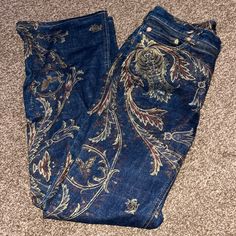 These Vintage Blue Denim By Famous Roberto Cavalli Are Stunning In The Light With The Unique Gold Detailing Across The Pants With His Famous Logo In The Back. Pants Have Been Used But Look Fairly Brand New, Slightly Stretchy For Daily-Use! Famous Logos, Vintage Pants, Roberto Cavalli, Vintage Jeans, Flare Jeans, Blue Denim, Fashion Inspo, In Italy, Women Jeans