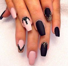 Black and baby pink French Nails Glitter, Black Acrylic Nails, White Nail, Hot Nails, Fabulous Nails, Bling Nails, Creative Nails, Matte Nails