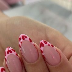 Birthday Nails Design Ideas, Simply Nail Design, Simple Design Nails, Nails Inspo Cute, Heart French Tip Nails, Easy Spring Nail Designs, Detail Nail Art, Nails With Designs Acrylic, Nail Ideas Aesthetic