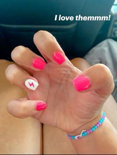 Pink Square Nails Design Short, Simple Neon Pink Nails, Hot Pink Acrylic Nails Coffin Short, Pink Lighting Bolt Nails, Preppy Nails Lightning Bolt, Preppy Nails Summer Hot Pink, Hot Pink Nails With Design Short, Nail Ideas With Lightning Bolt, Short Nail Designs Hot Pink