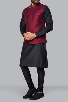 Note : This product does not include the kid's wear. If in case you want to order for kid please request through conversation or custom order. Set of 3 kurta pajama with Modi Jacket/ Nehru Jacket / Waist Coat. These Men's Kurta shirts can be customized as per your requirement and your measurement. Item details Handmade item Made to order Materials Top color: Black chanderi silk Bottom color: Black Jacket color:Solid Mahroon Jacket Art Dupian, Raw silk,Imported Fabric, Art Dupion silk Jacket Bott Winter Straight Kurta With Zari Work, Traditional Straight Kurta Sets For Winter, Bollywood Style Winter Kurta With Dabka, Traditional Winter Straight Kurta Sets, Winter Bollywood Style Kurta With Dabka, Bollywood Style Dabka Kurta For Winter, Traditional Winter Sets With Straight Kurta, Winter Nehru Jacket With Zari Work, Winter Festive Straight Kurta