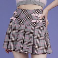 Gray pink leather buckle high waist pleated skirt High Waist Pleated Skirt, Plaid Pleated Mini Skirt, High Waisted Pleated Skirt, Half Skirt, Plaid Fashion, Gray Plaid, Leather Dresses, Gray Skirt, Pleated Mini Skirt