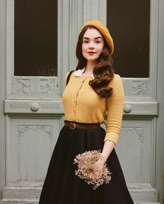 Vintage Modest Dresses, Look Retro, Vintage Soul, Vintage Inspired Fashion, Vintage Inspired Outfits, Vintage Rock, My Wardrobe, 1940s Fashion